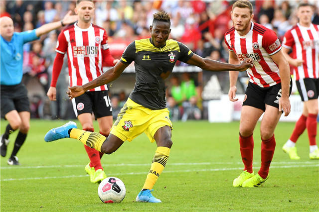 关于伯灰队客场战胜南安普敦，迎来问鼎希望的信息