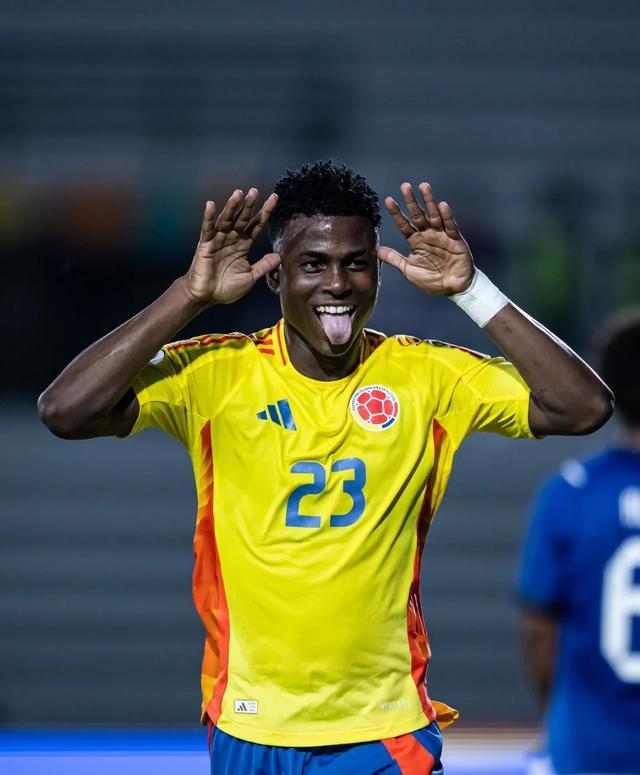 黑白直播在线观看-关于激烈对抗！国际联赛中南美豪门反超欧洲传统强队的信息