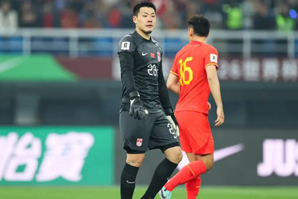 黑白直播nba-球员个人能力发挥，锁定胜利的简单介绍