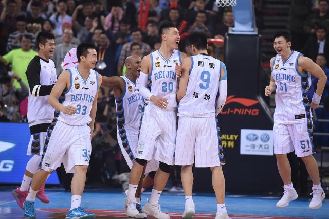 黑白直播nba-北京首钢主场惨败，外援在场上表现疲态