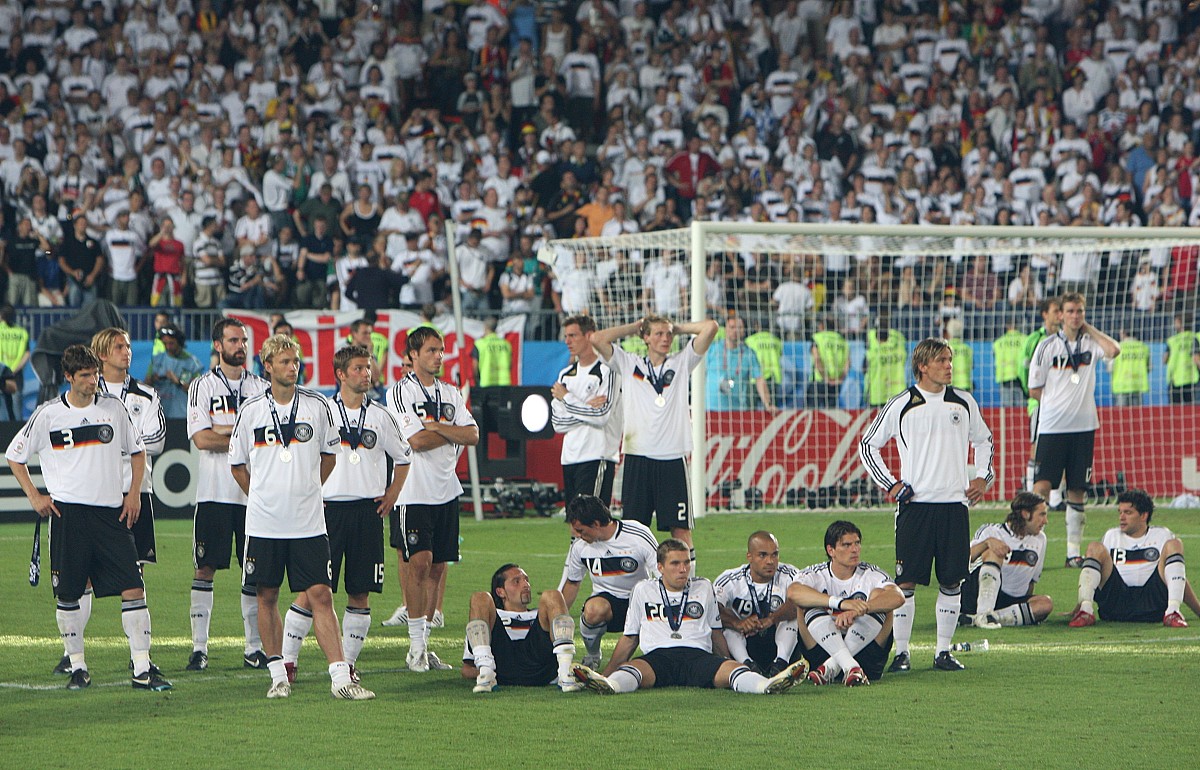 黑白直播在线观看nba-比利时队在欧洲杯上的表现备受瞩目，获得大胜的简单介绍