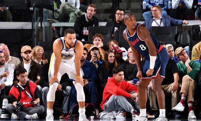 包含热火后场火力强大，轻松击败对手的词条