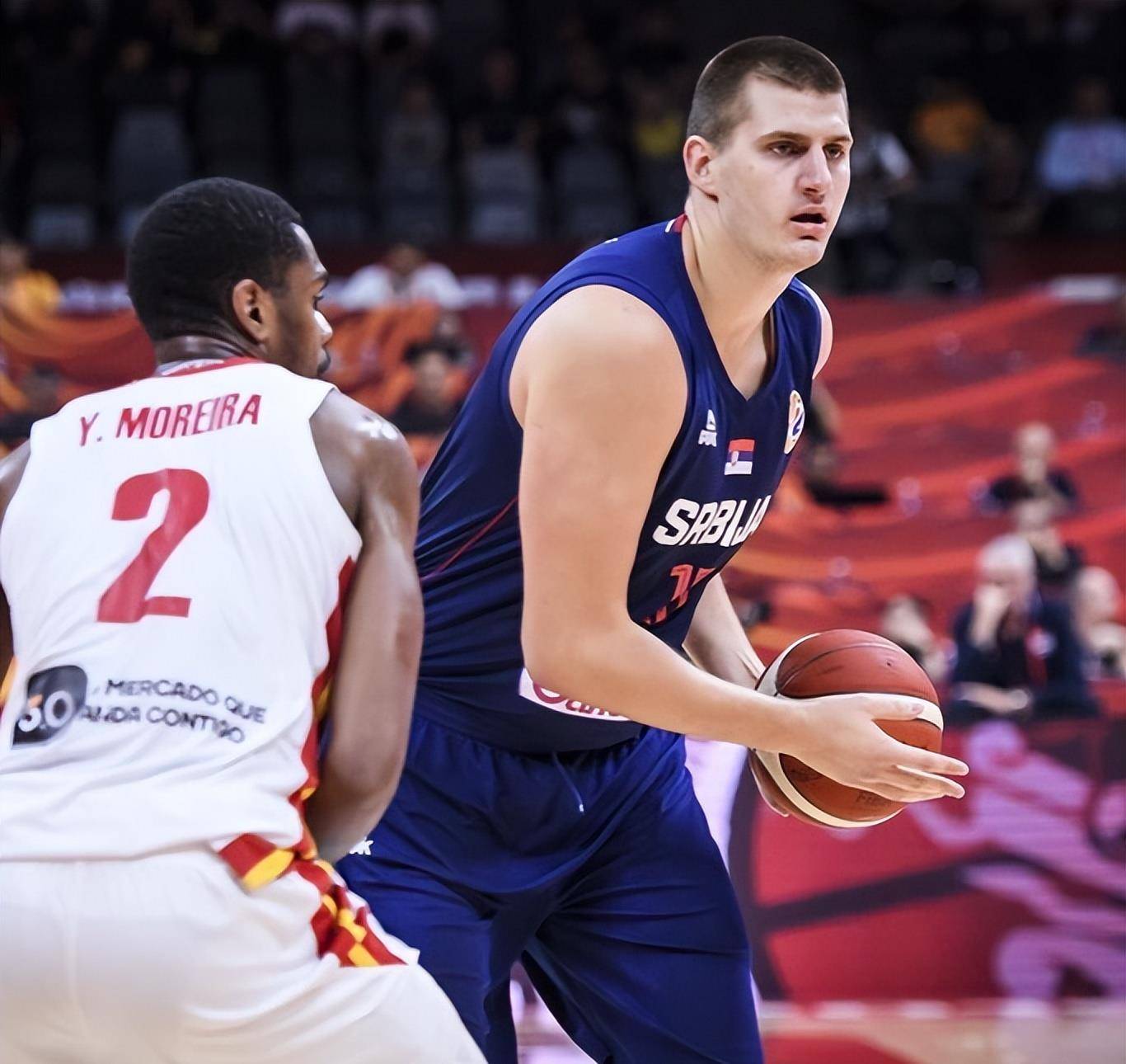 球星们集体出征备战盛大篮球盛事的简单介绍 球星们集体出征备战盛大篮球盛事的简单介绍