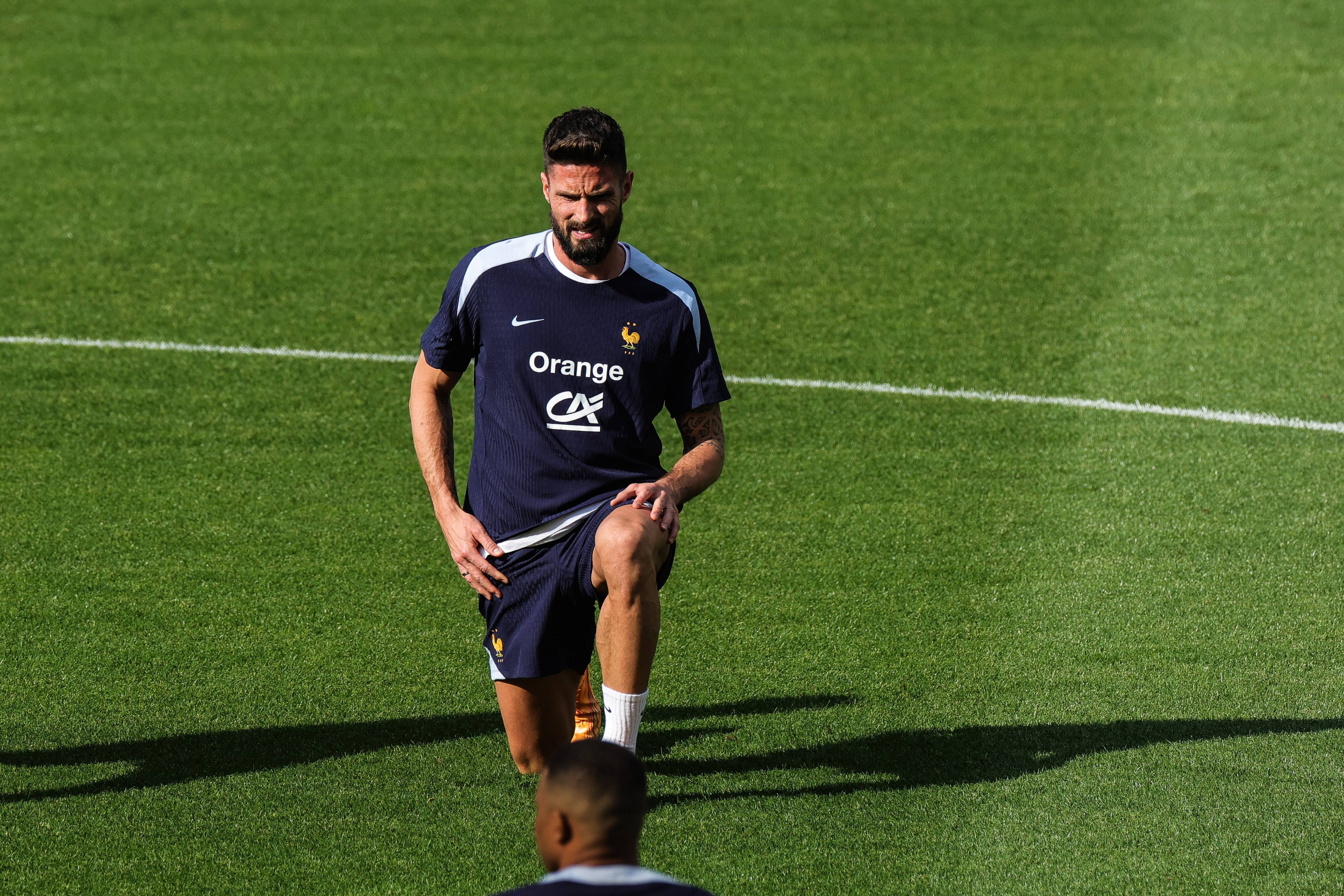 法国足球队在欧预赛中取得胜利,成功晋级 法国足球队在欧预赛中取得胜利,成功晋级