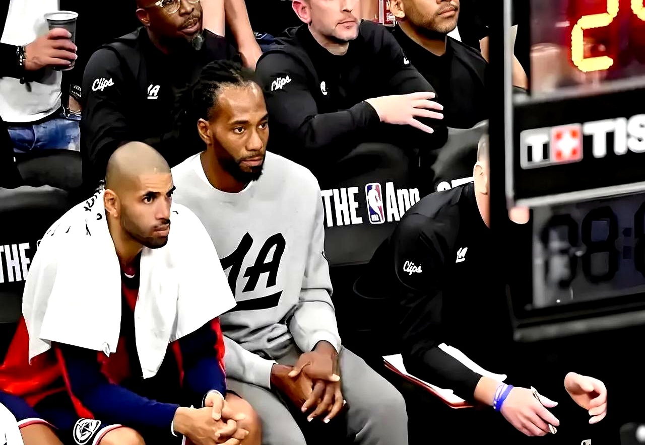 黑白直播-快船胜黄蜂获得连胜，莱昂纳德全场表现出色