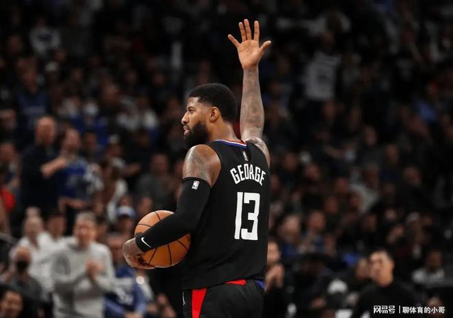 包含猛龙巨星被罚下：伦纳德表现亮眼带领球队遭遇惨败的词条