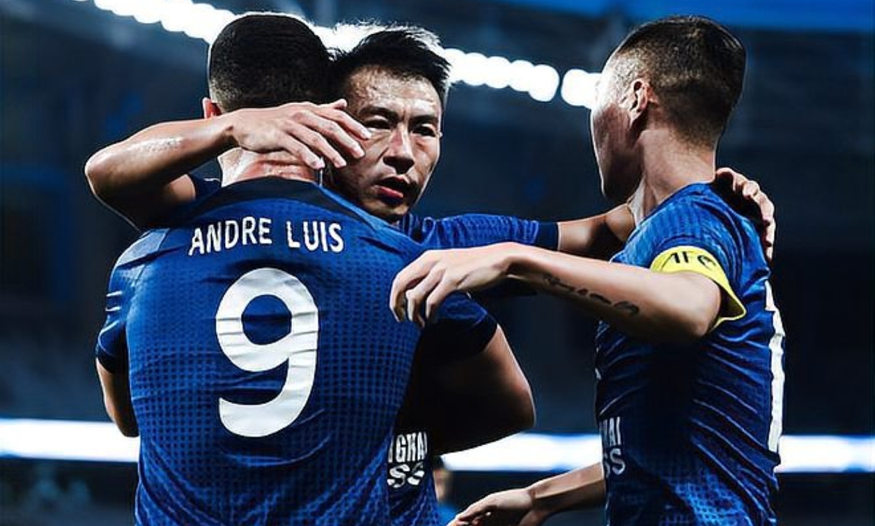 黑白直播网-申花主场惨败国安，遭遇两连败的简单介绍