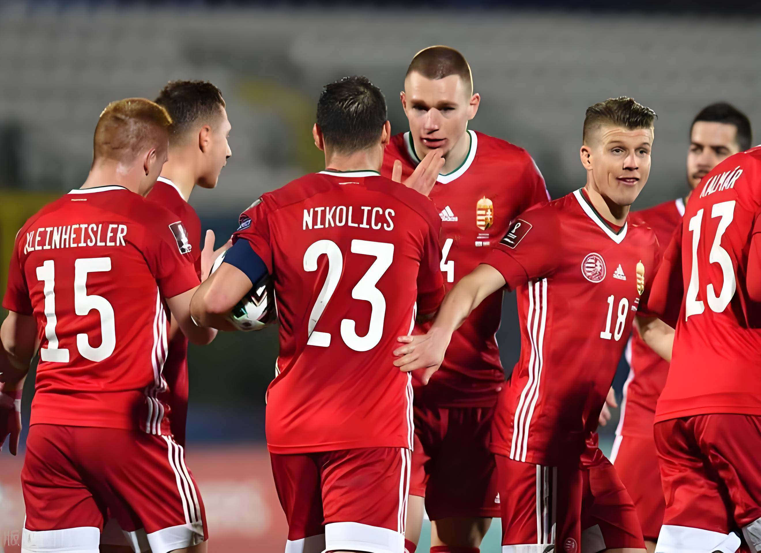 包含匈牙利队壮胆晋级，欧洲足球赛再现传奇之战！的词条