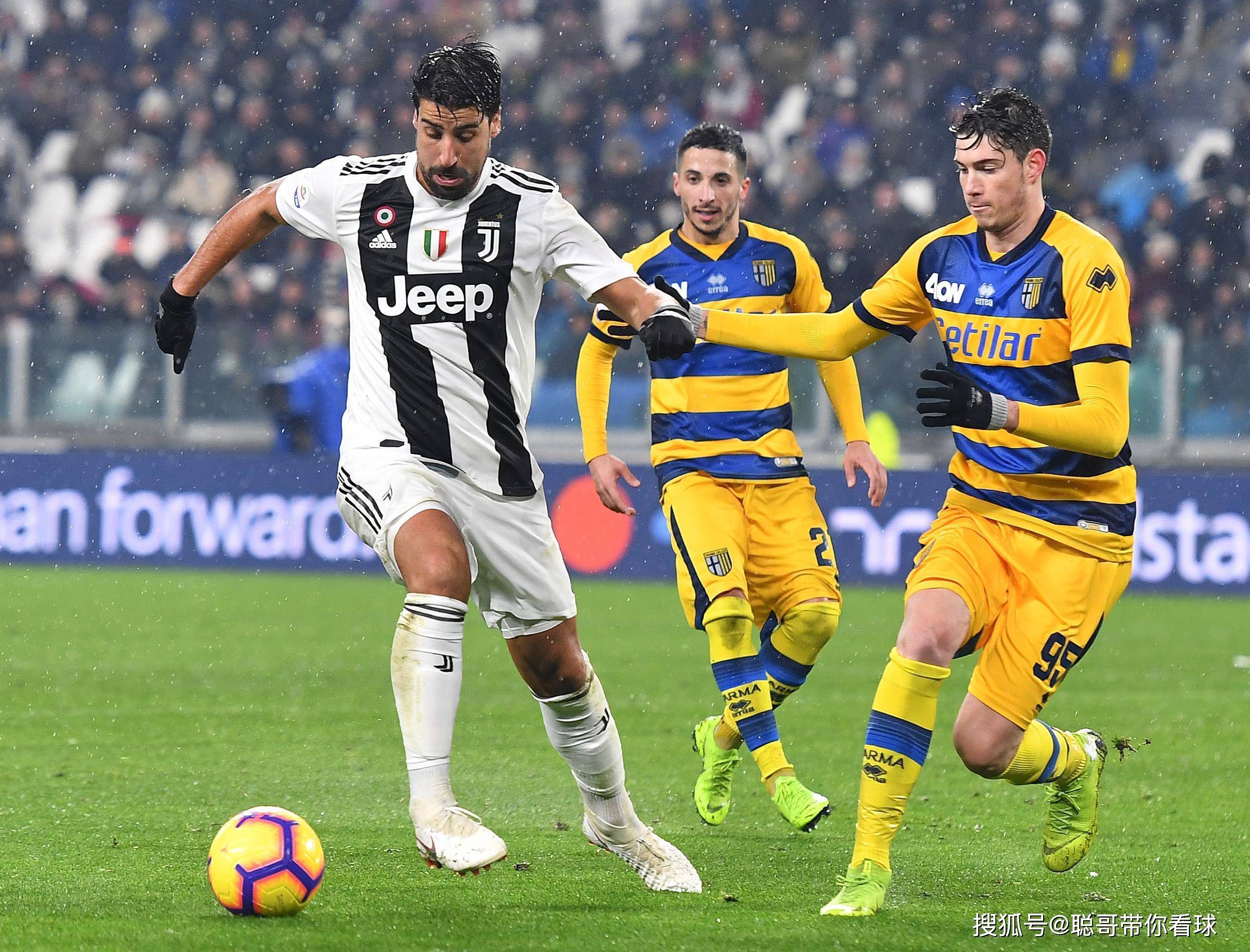 黑白直播-意甲赛事回顾：罗马阵容变动影响球队表现