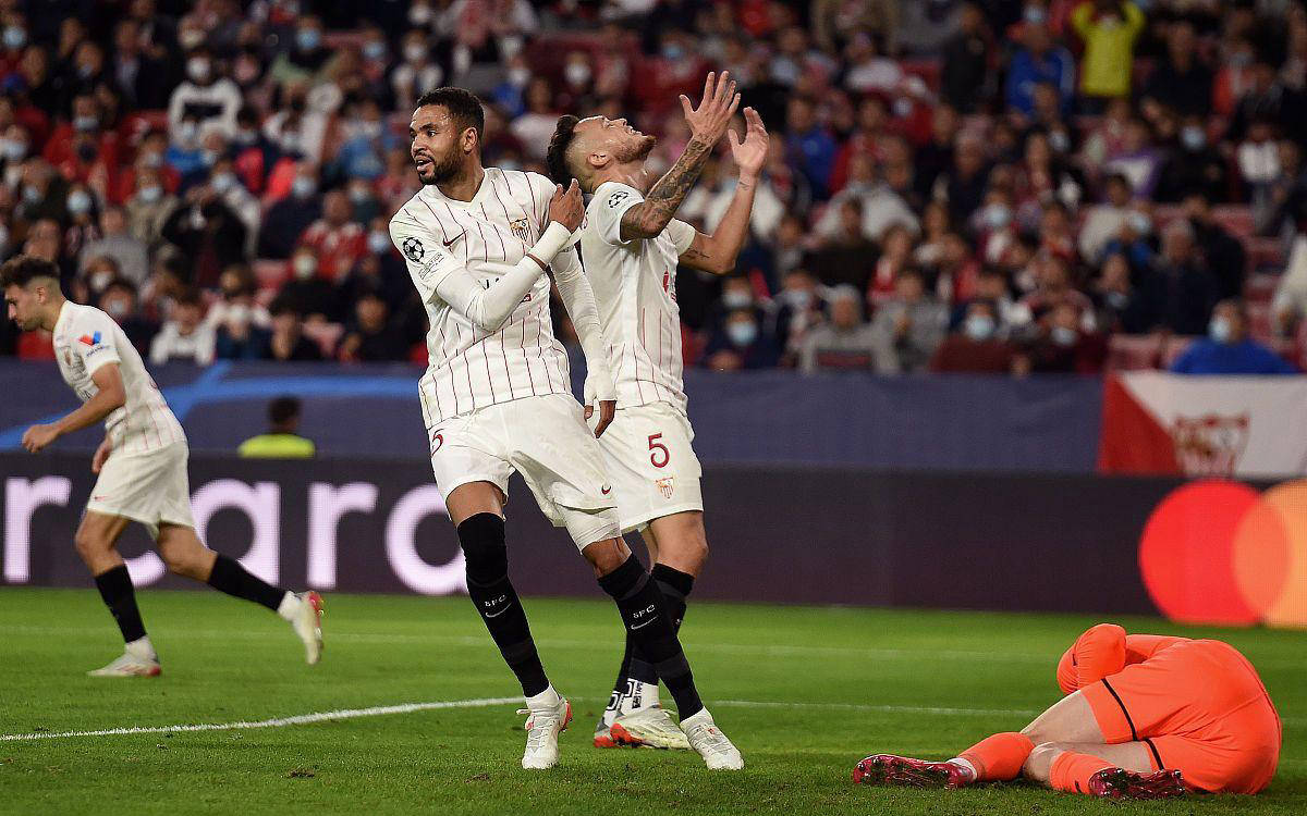 黑白直播在线观看-包含里尔主帅透露球队正在加强防守训练的词条