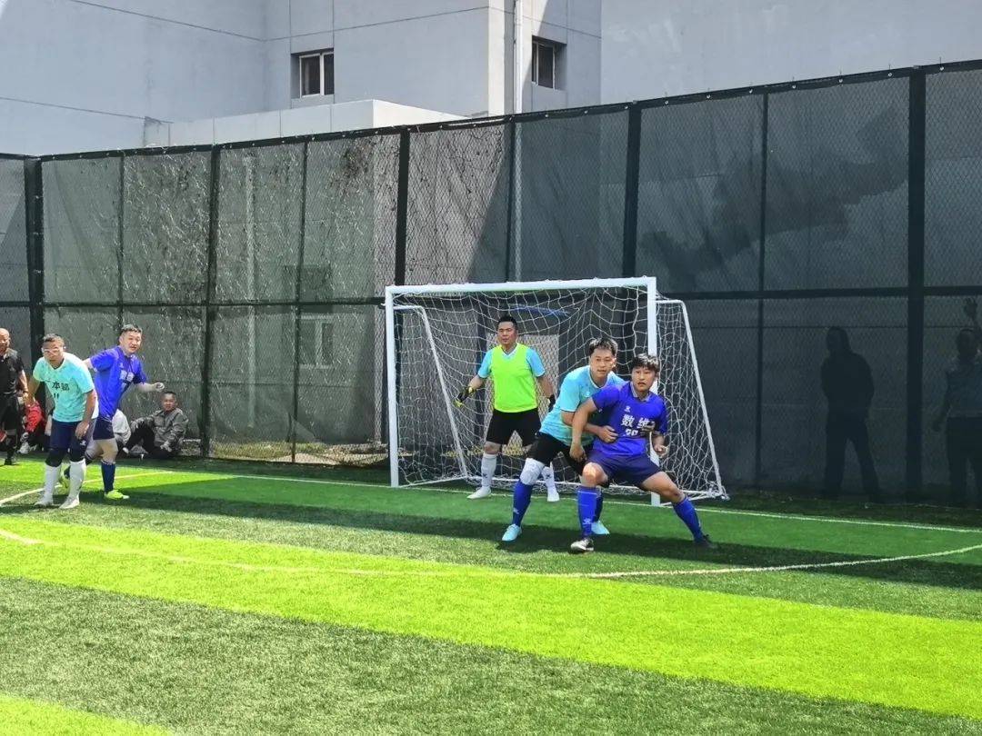 黑白直播免费体育直播-关于热血复仇战！两支顶级球队将在绿茵场上火拼的信息