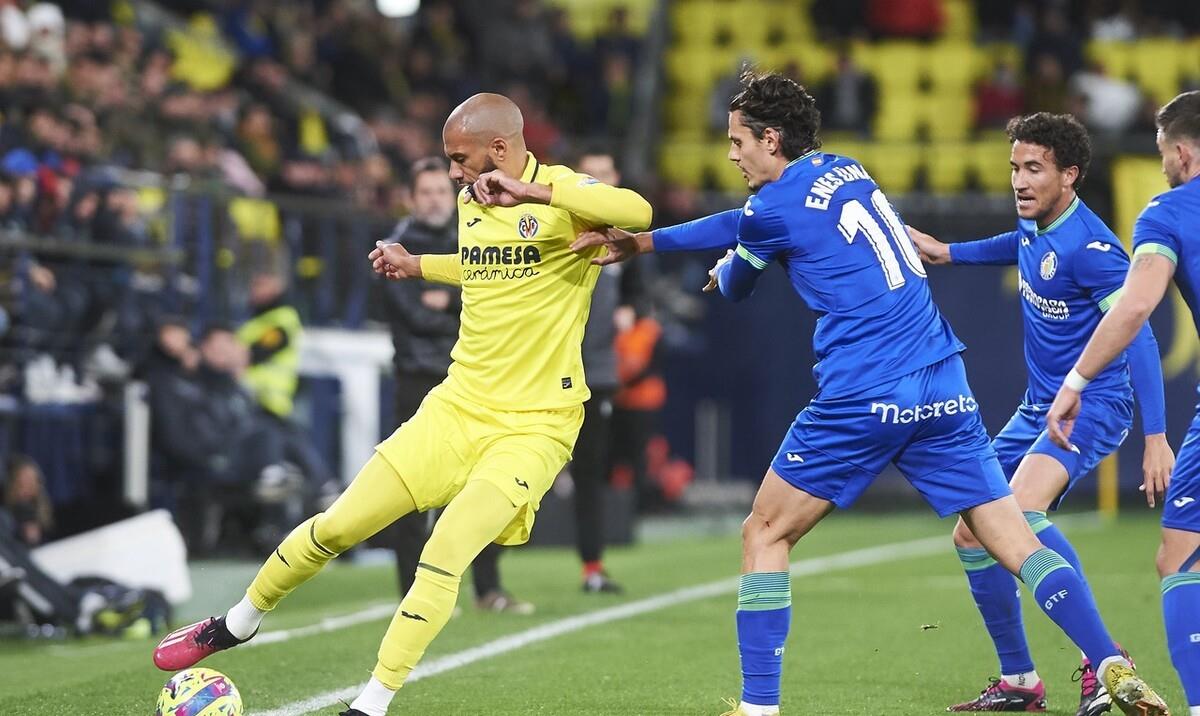 黑白直播在线观看-包含赫塔菲三连胜后告急，失利成绊脚石的词条