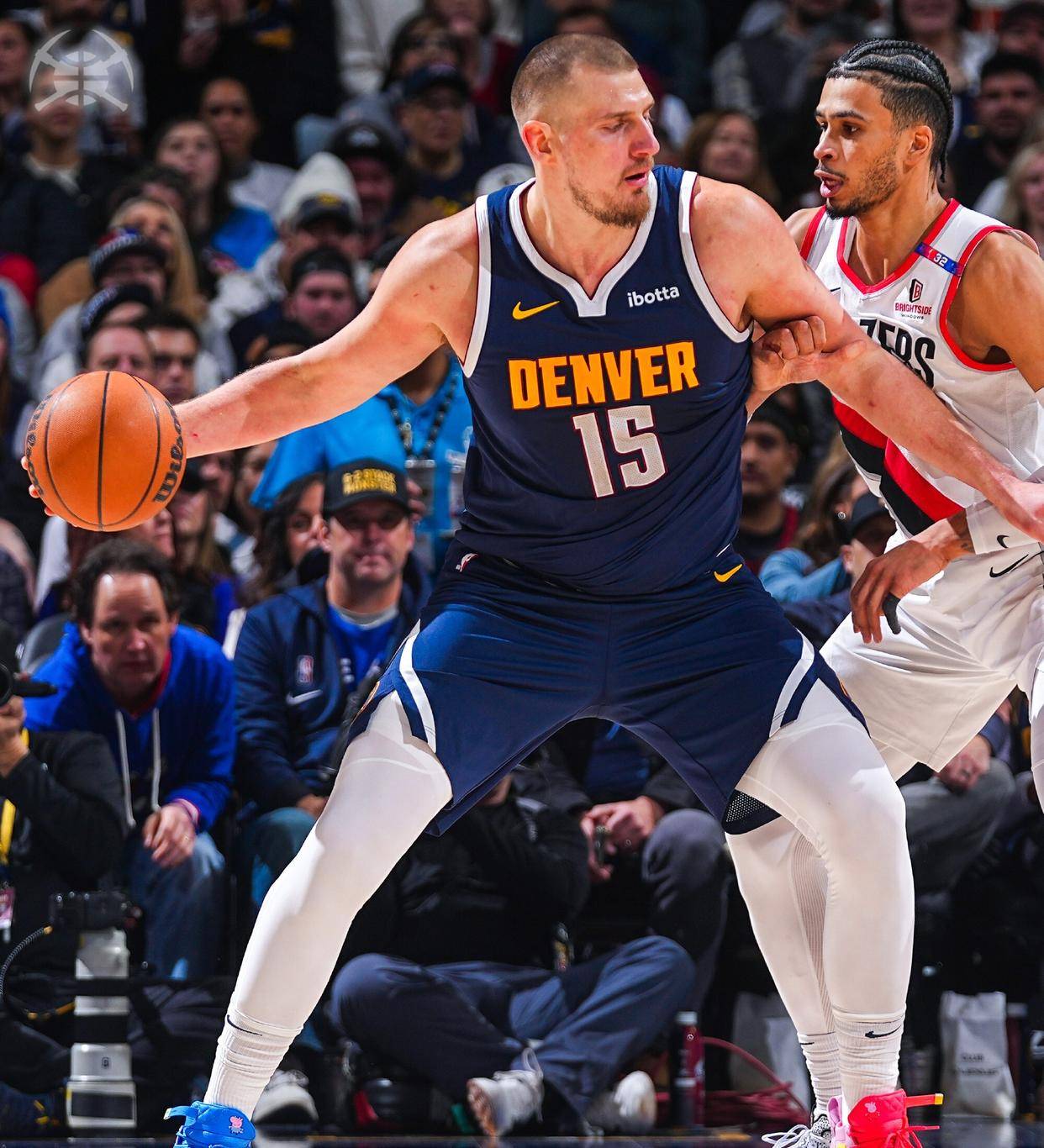 黑白直播nba在线观看-掘金在NBA中失利英格兰，球迷沸腾