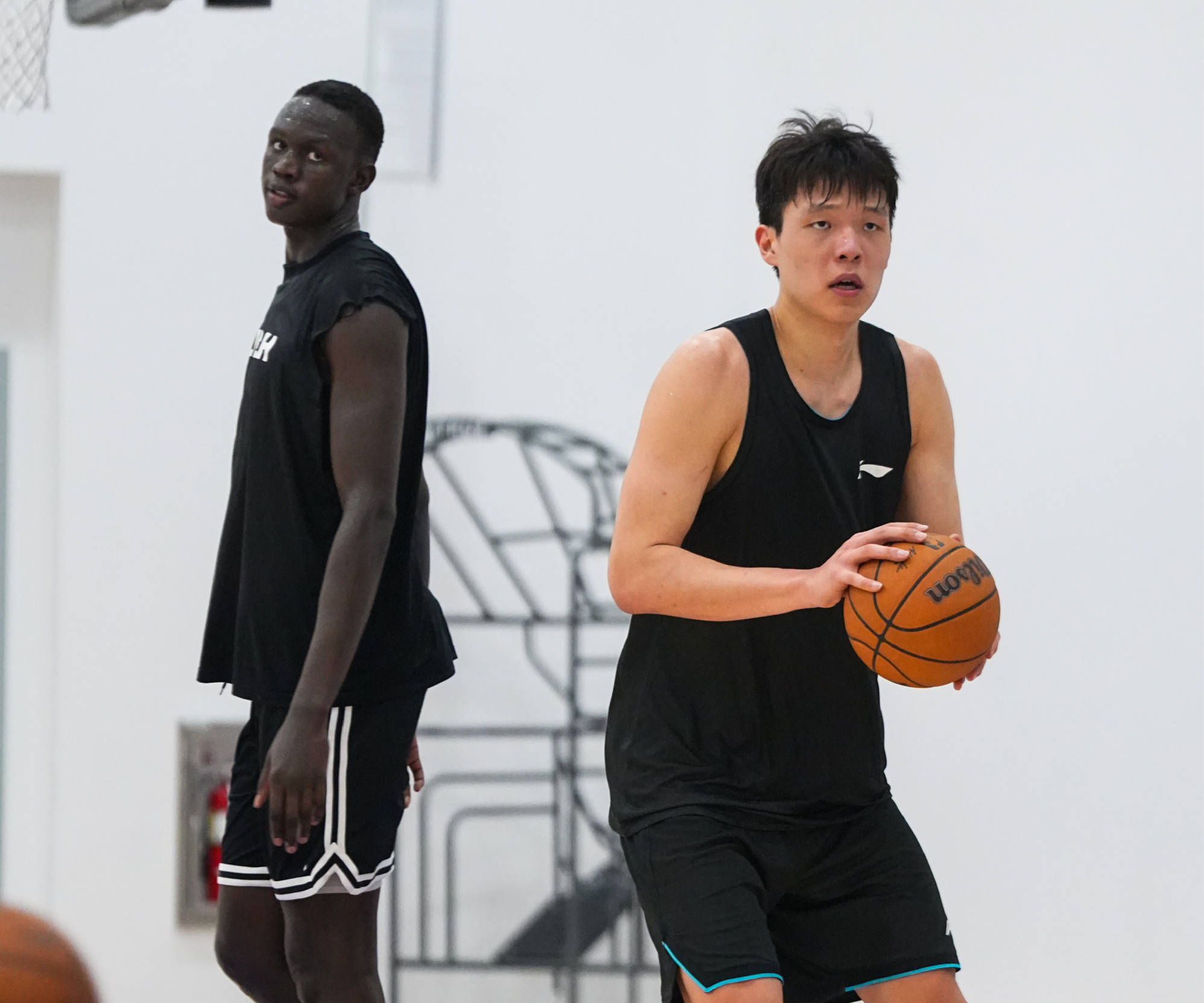 关于美职篮球员身体素质亮眼,备战新赛季的信息 关于美职篮球员身体素质亮眼,备战新赛季的信息