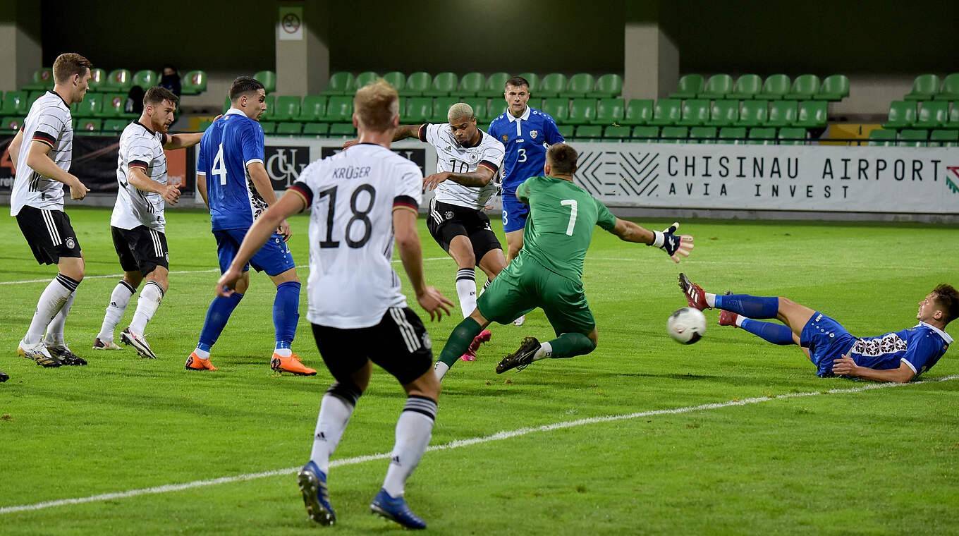 法国取胜芬兰，小组赛实力占优