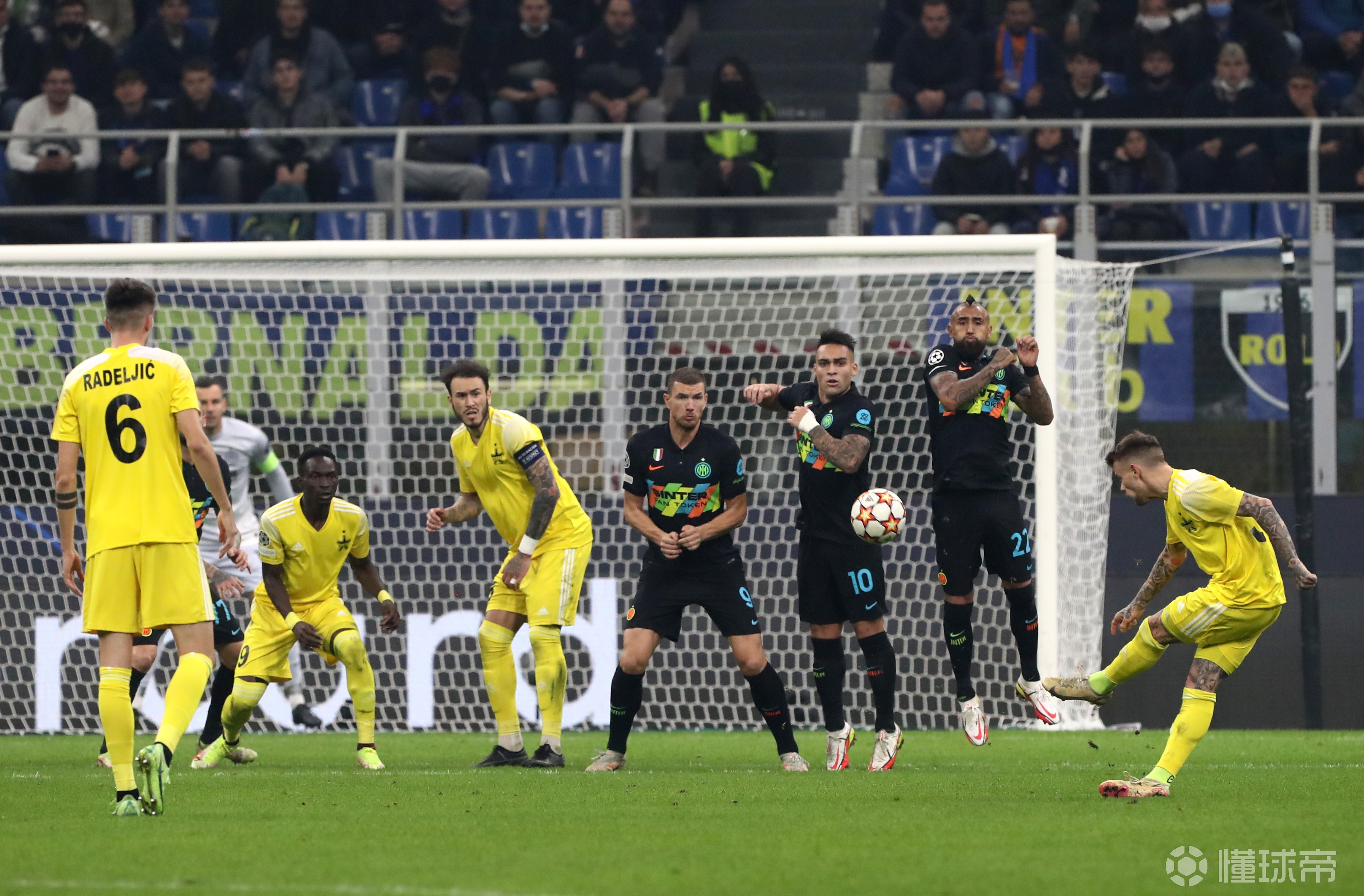 卢森堡英雄造就，晋级前景一派光明