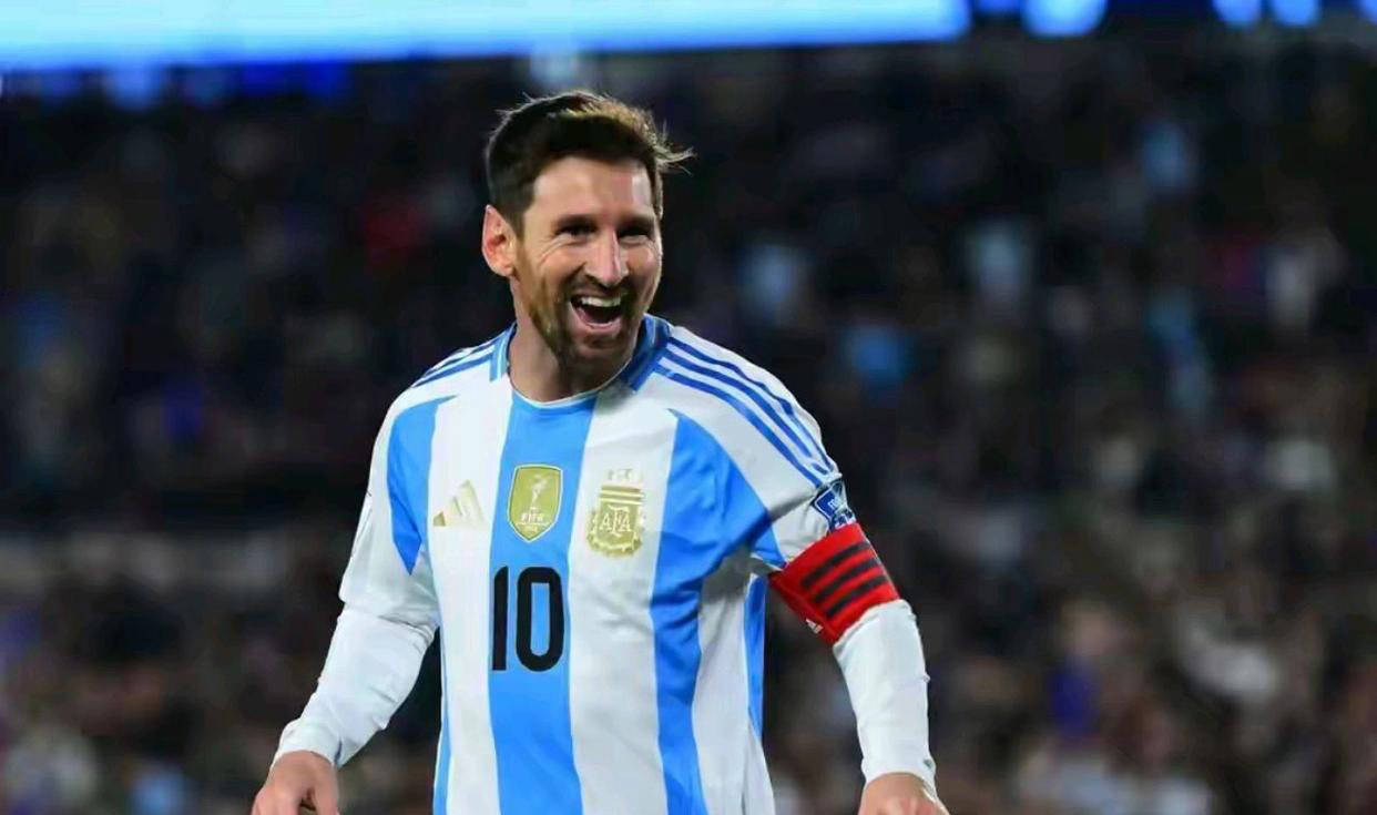 梅西梅开二度引领球队胜利