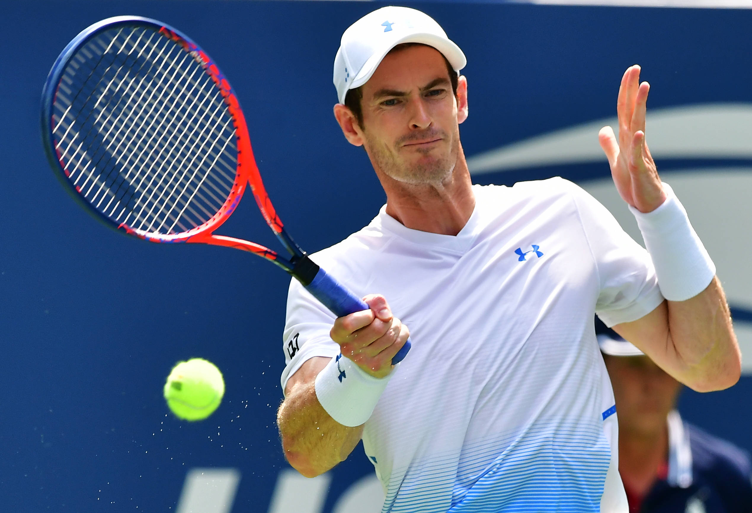 包含英国网球队险胜意大利网球队，穆雷关键制胜的词条