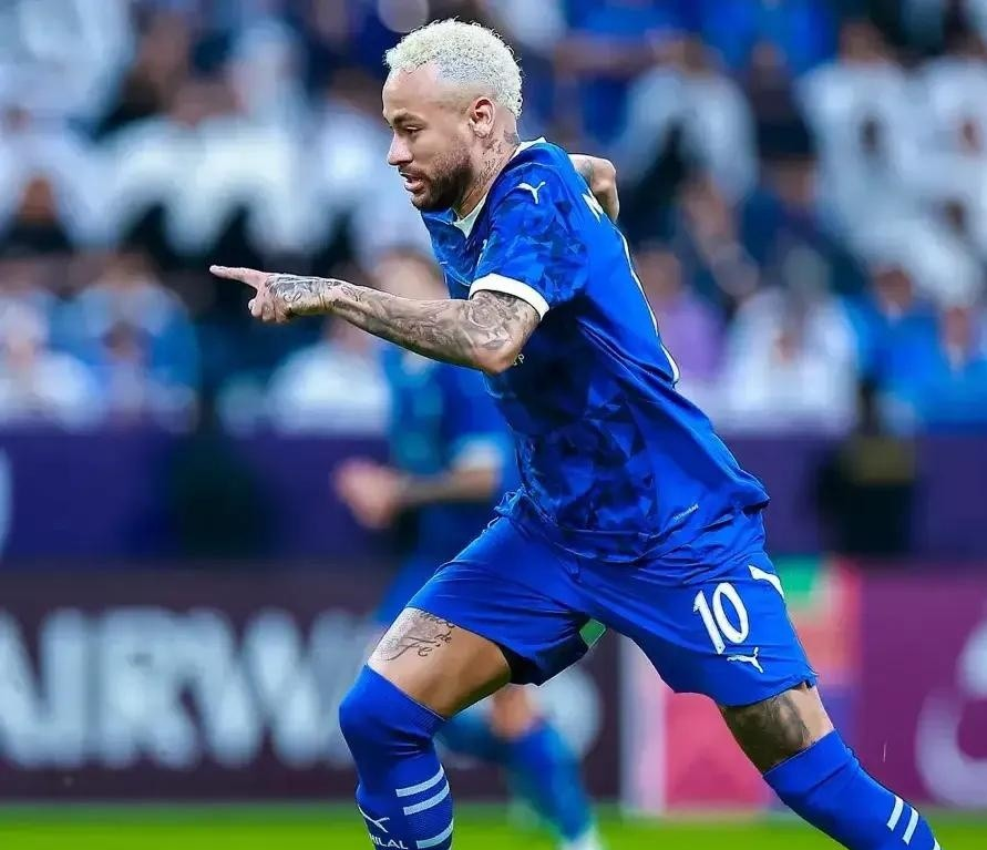 黑白直播-乌拉圭力克比利时，内马尔状态火热