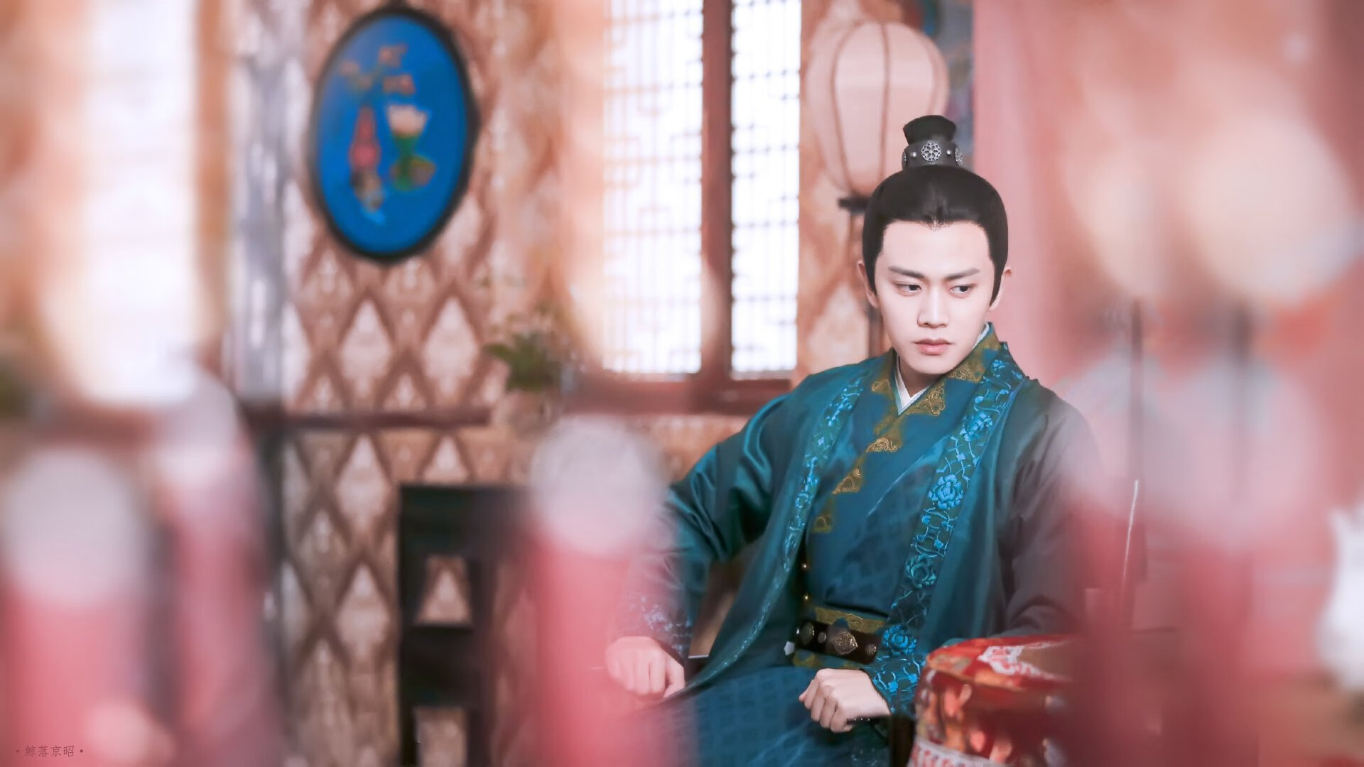 黑白直播体育-克瓦拉茨赫利亚一箭封神！葡萄牙众将筑墙，利物浦的欧冠之路就此终结？