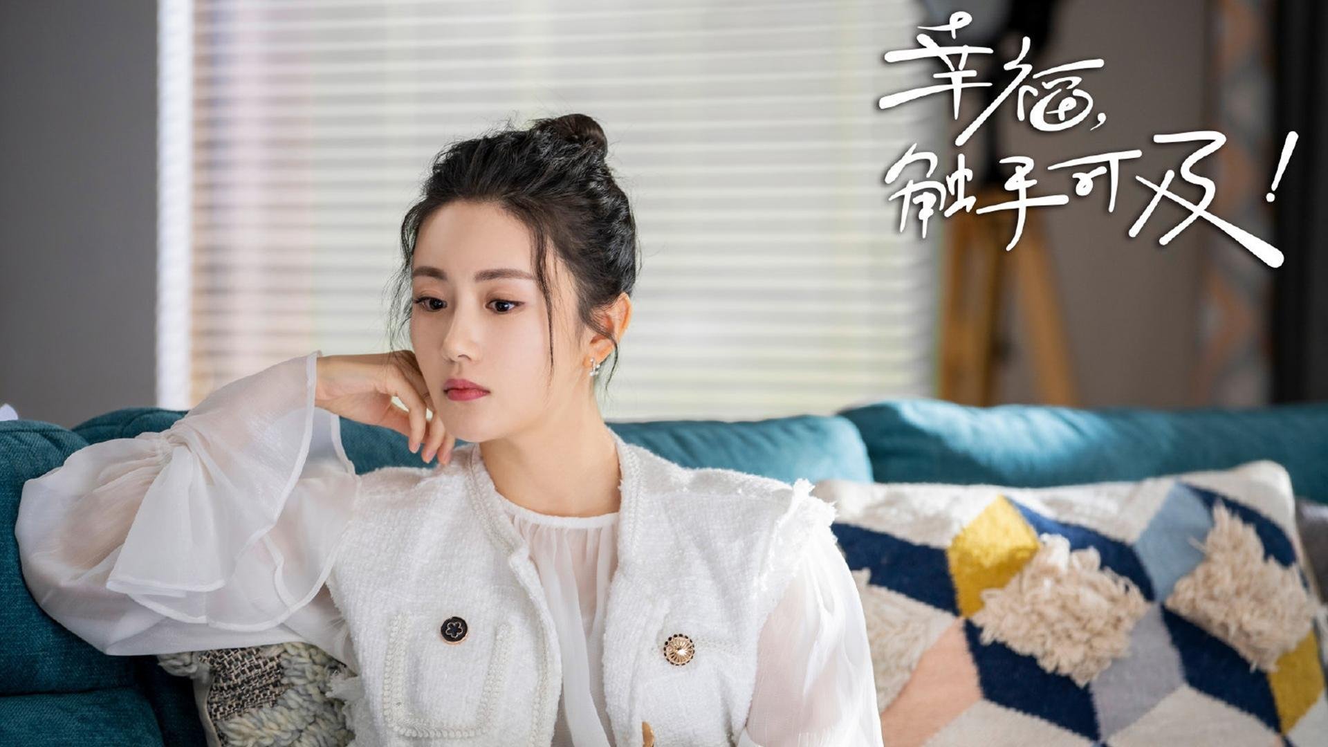 黑白直播在线观看-曼城铁壁锁强敌，萨拉赫肩挑利物浦