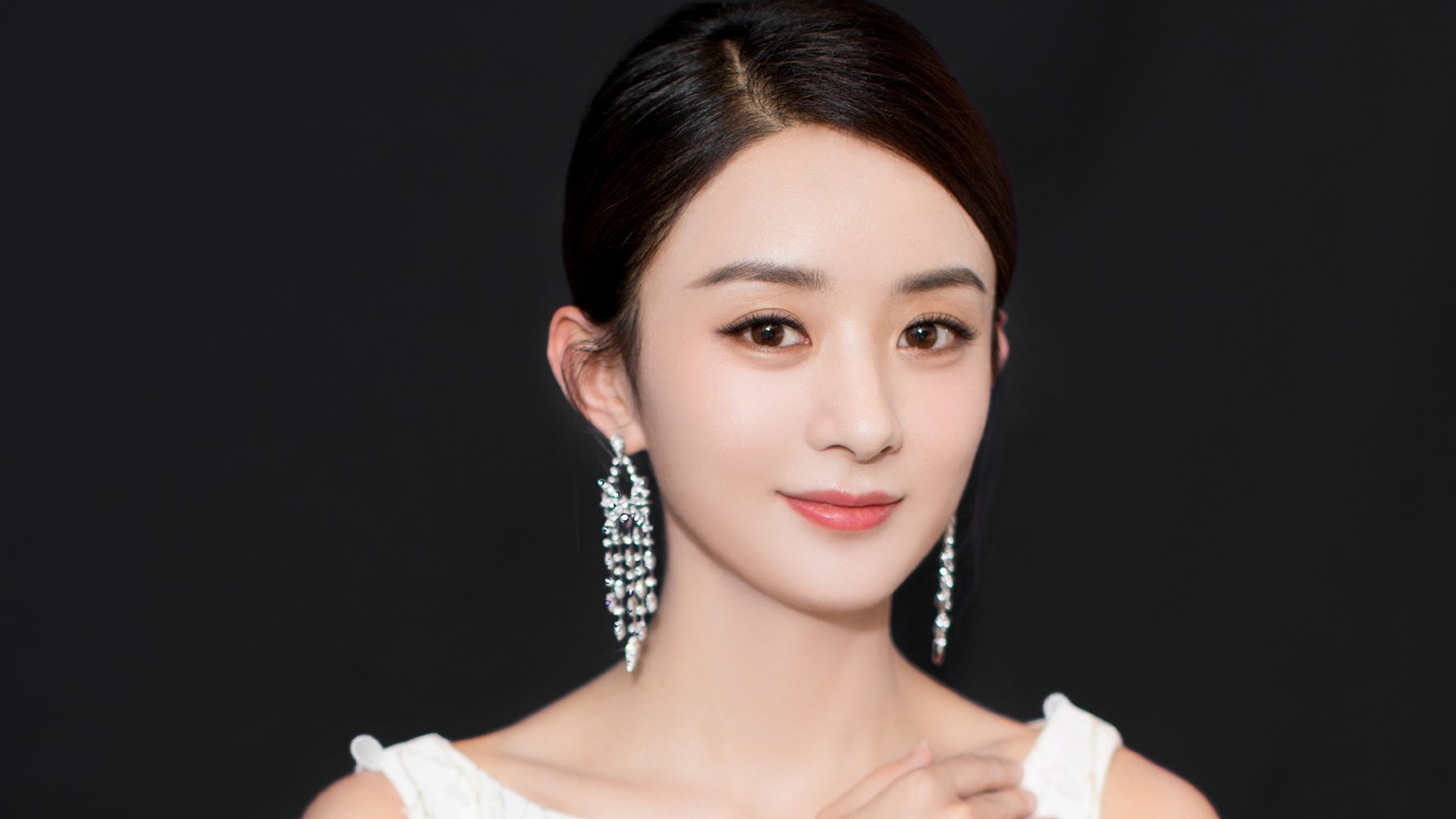 黑白直播体育-极速弯道与金州风暴，当F1街道赛哲学遇上勇士掘金巅峰战